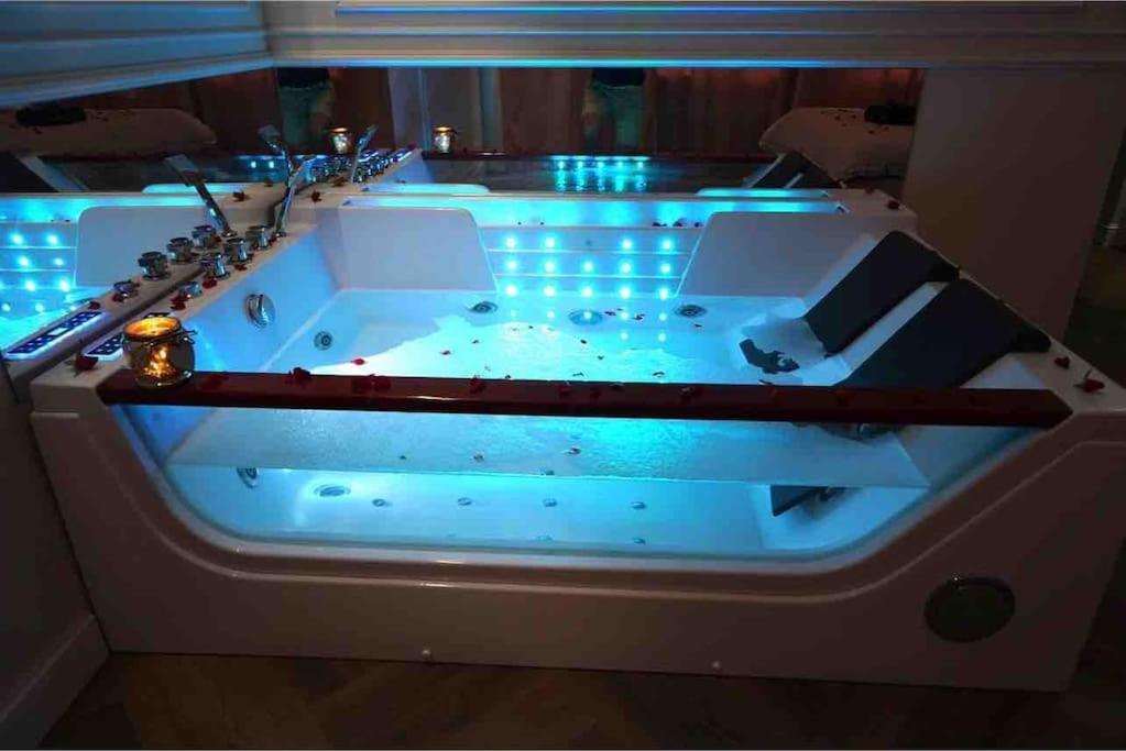 Apartament Glamour Prywatne Jacuzzi Starowislna Cracóvia Exterior foto