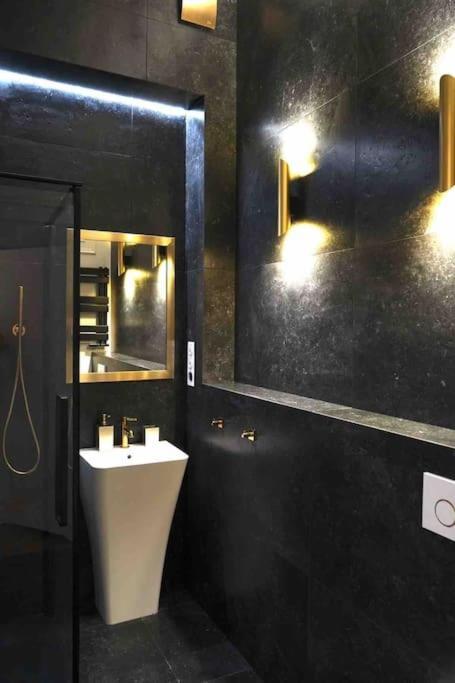 Apartament Glamour Prywatne Jacuzzi Starowislna Cracóvia Exterior foto